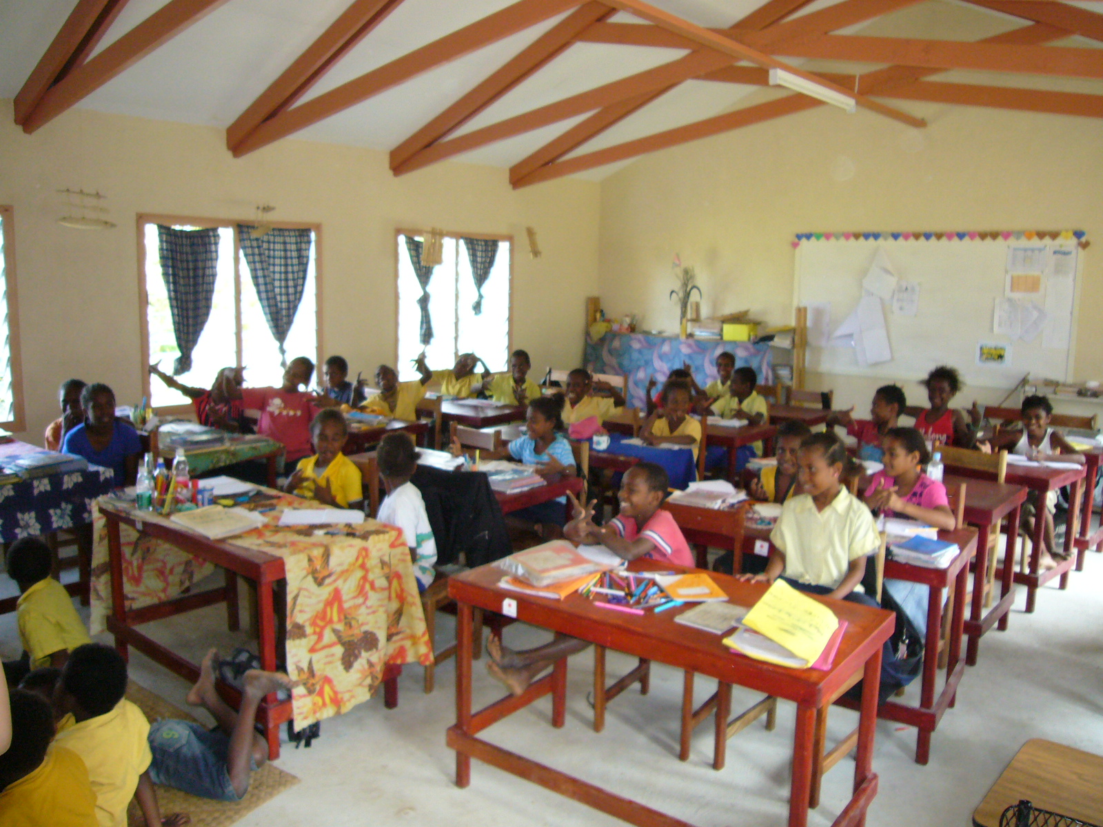 世界の学校で教えてみた…… 春畑セロリのワガママ部屋 TRIGO